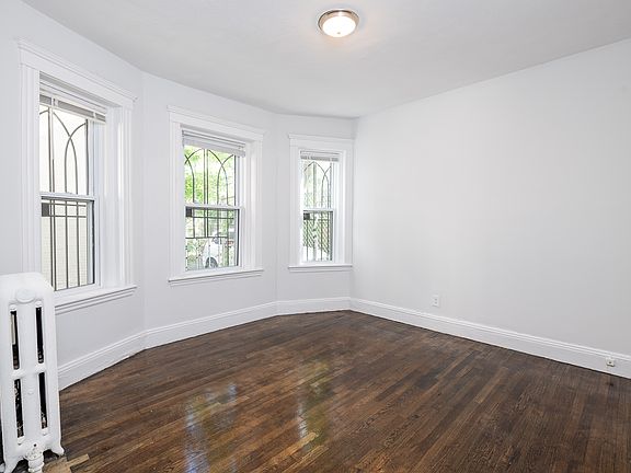 4th image of 49B Worthington St #4