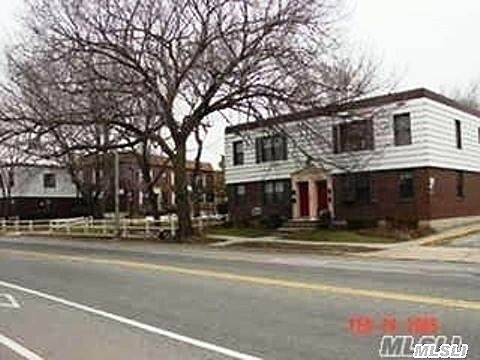 1st image of 7087 Park Dr E