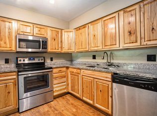 1880 Prairie Pkwy SW APT A, Wyoming, MI 49519