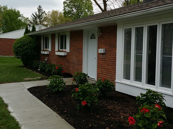 2nd image of 4925 Arrowhead Dr