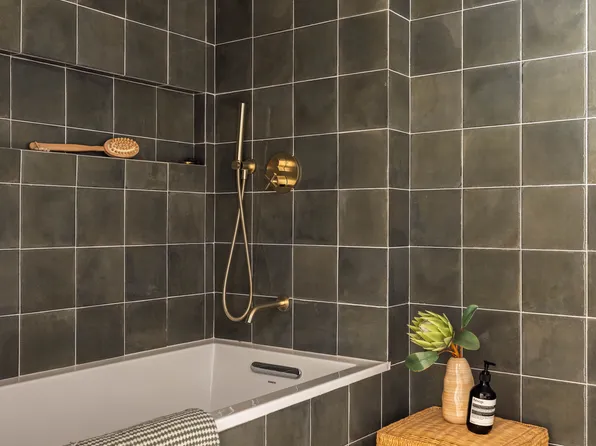 323 Clinton Street image 22 of 30