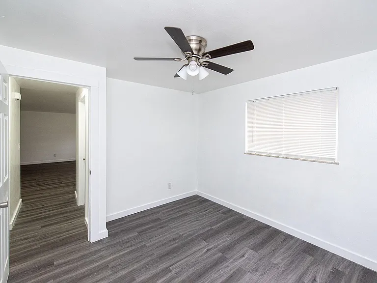 469 Olden Ave — Photo 12