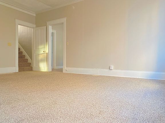 2nd image of 6040 Binney St