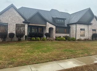2310 Weeping Willow Dr, Ooltewah, TN 37363
