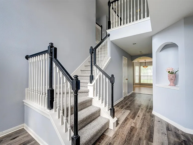 21318 Rose Hollow Ln — Photo 3