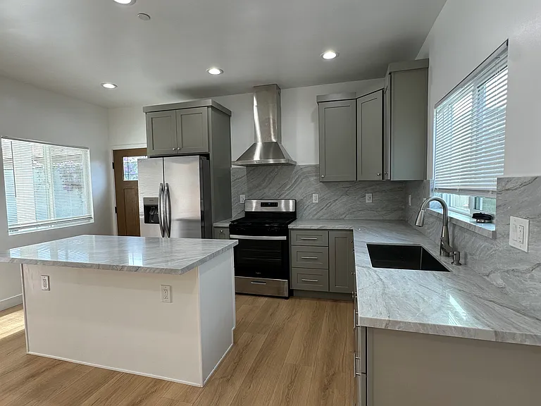 4055 W 141st St #C — Photo 1