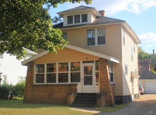 918 Sibley St NW, Grand Rapids, MI 49504