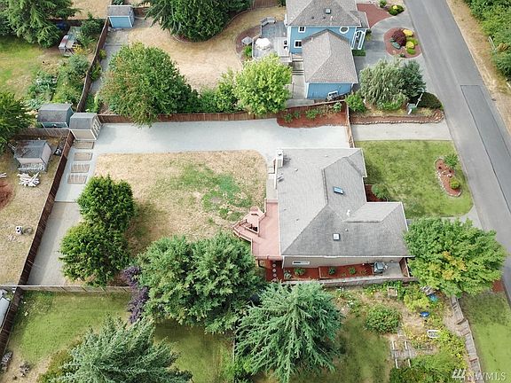 2nd image of 11011 206th Avenue Ct E