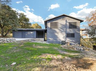 1122 Oakridge Ln, Canyon Lake, TX 78133
