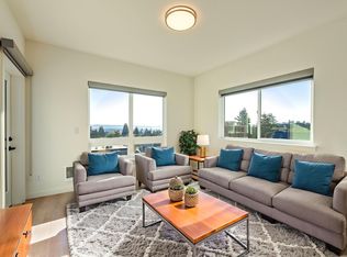 3402 Colby Ave #405, Everett, WA 98201