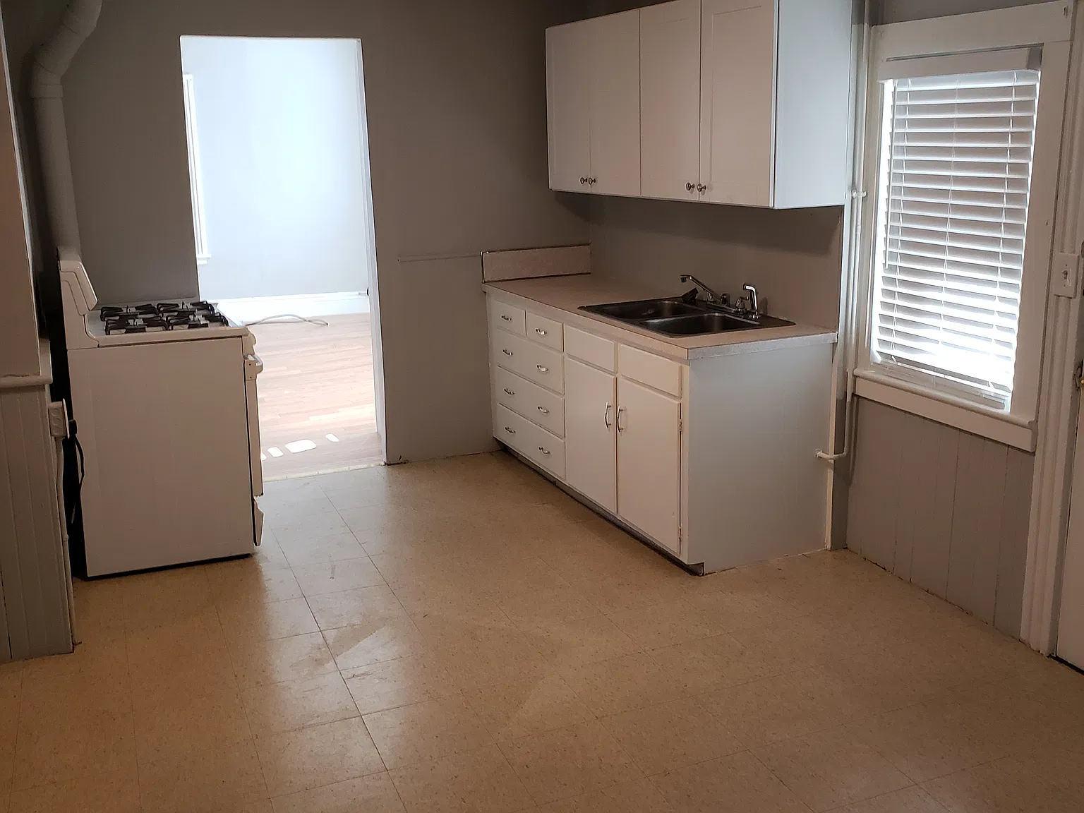 1 bed, 1.0 bath, 580 sqft, $1,700 — Photo 3