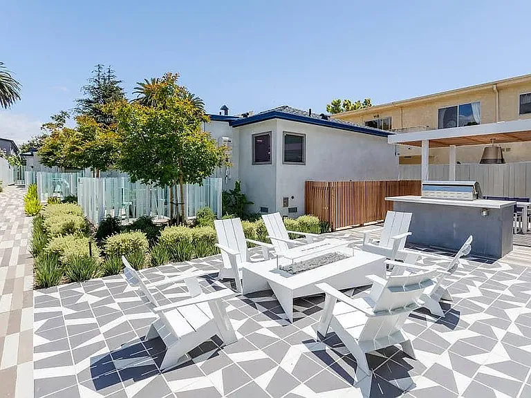 1446 Yale St #B — Photo 12