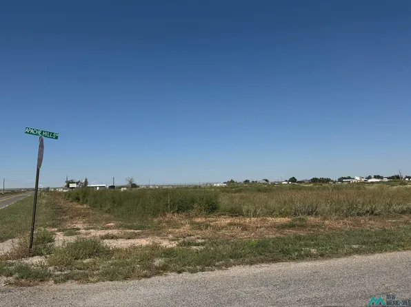 4608 Apache Hills Dr, Roswell, NM 88201