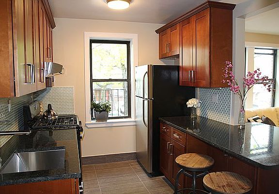 2nd image of 20-62 31st St #B4