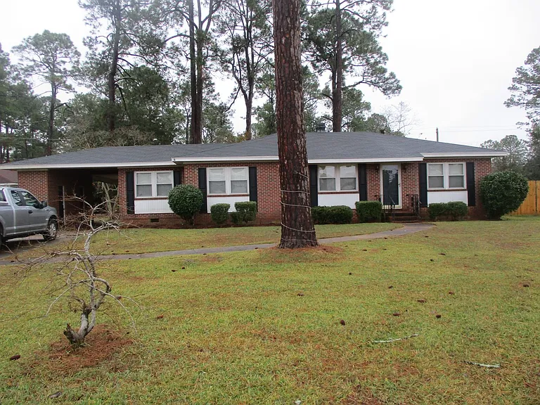 1020 Edgewater Dr — Photo 29