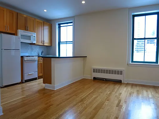 Rented by City & Suburban | media 44