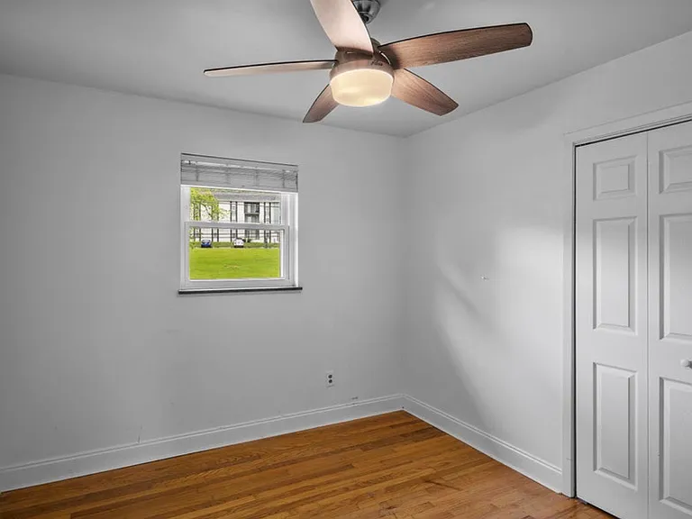 4908 Lonas Dr — Photo 29