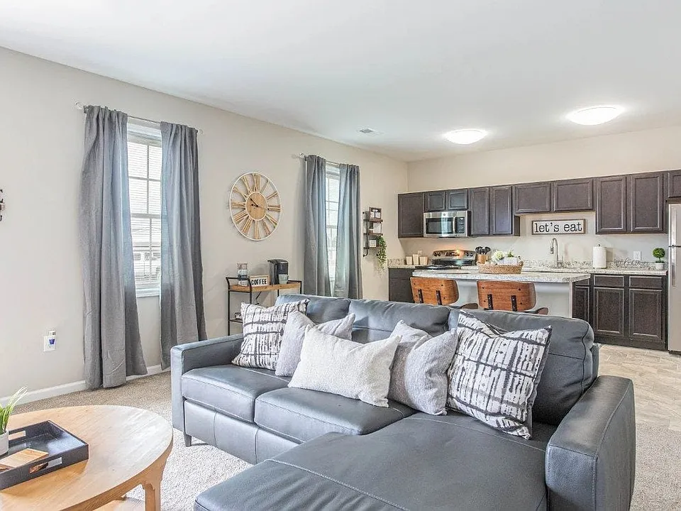 Ash Park Apartments