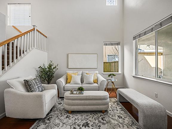 4th image of 2824 Elk Lane