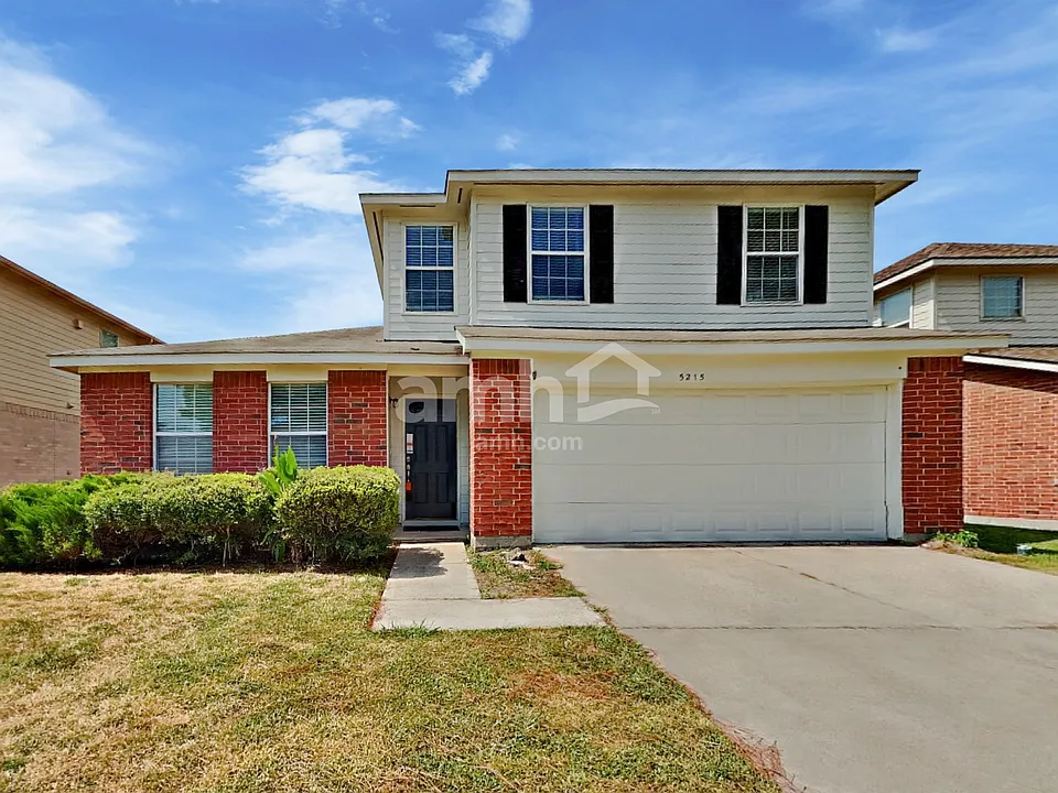 5215 Lavender Ln
