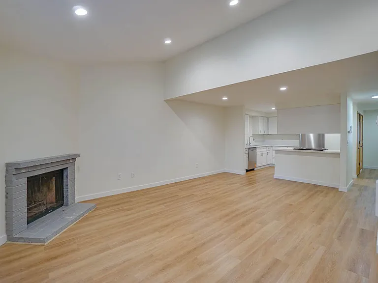 7600 NE Vancouver Mall Dr — Photo 30