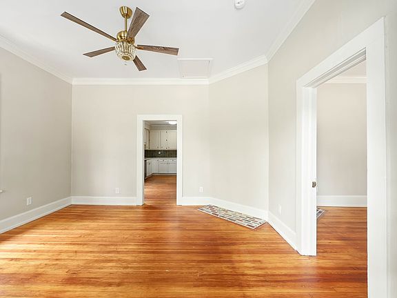 4th image of 1913 18th Ave