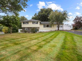 12 Royal Oak Cir, Meriden, CT 06450