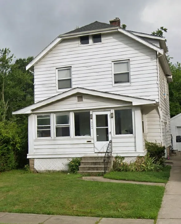 5482 Morgan St photo 1