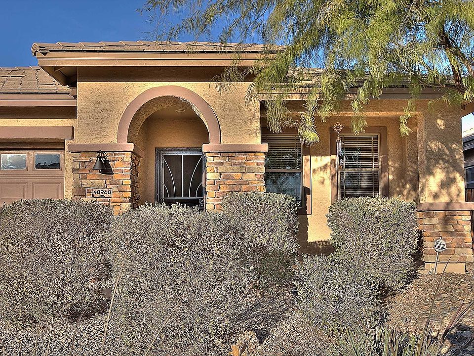 1st image of 40968 W Colby Dr