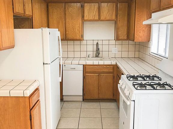 5th image of 5320-5330 Ben Ave #5326.5