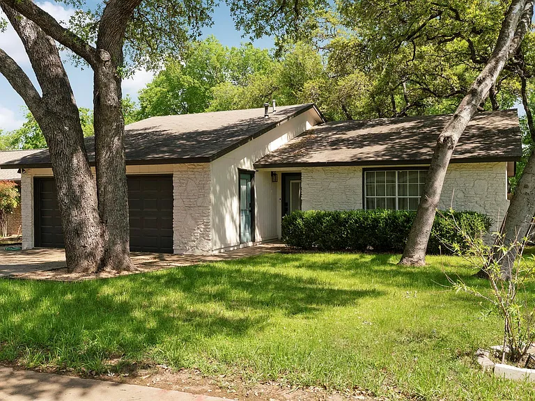 7507 Bender Dr — Photo 29