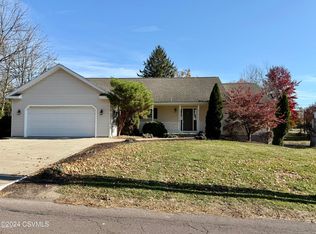 7 Country Club Rd, Bloomsburg, PA 17815