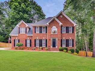 1156 Maple Creek Rdg, Loganville, GA 30052