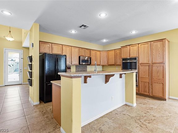 5th image of 5656 Almocita Ct