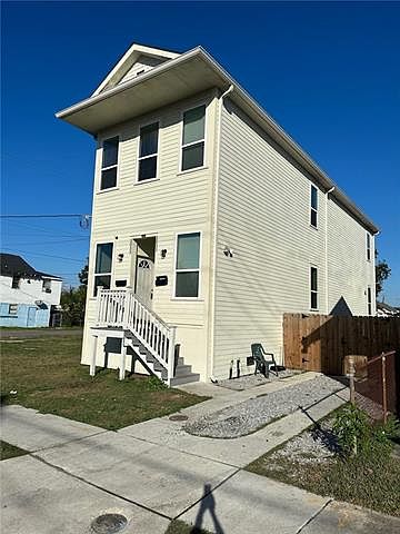 1st image of 3033 Pauger St