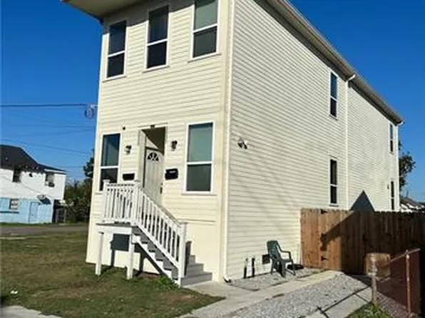 3033 Pauger St, New Orleans, LA 70119