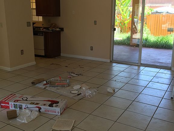 2nd image of 11249 SW 33rd Circle Pl