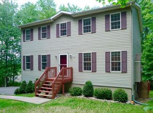 110 Buck Ridge Dr, Drums, PA 18222