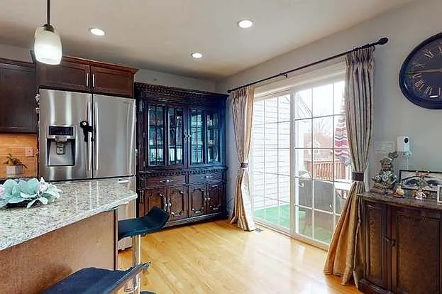 19 Flint Pond Dr — Photo 31