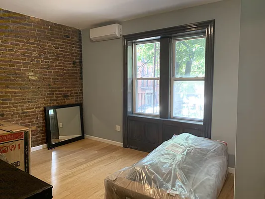 Rented by Limestone Realty Bklyn, LLC | media 26