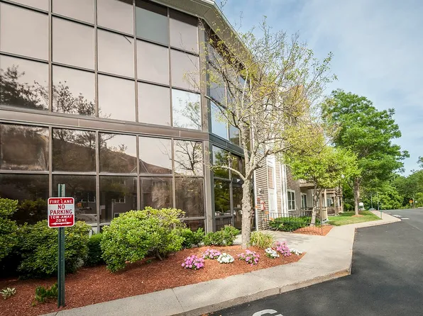 Centerville Woods, 393-395 Essex St #18909682, Beverly, MA 01915