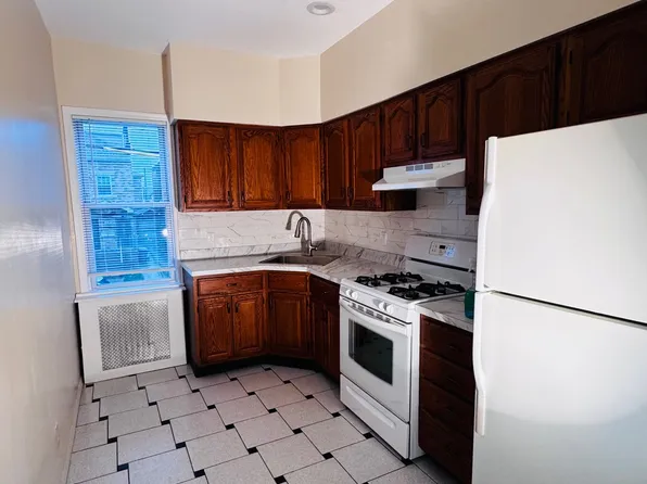 (undisclosed Address), Bronx, NY 10465
