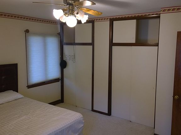 3rd image of 1328 Marston Ave