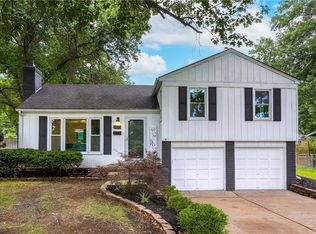 5810 W 75th Ter, Prairie Village, KS 66208