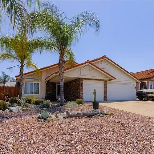 16498 Mountain St Photo 1