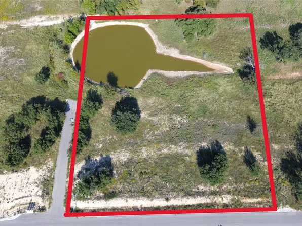 607 Rc Luker Ct, Granbury, TX 76048