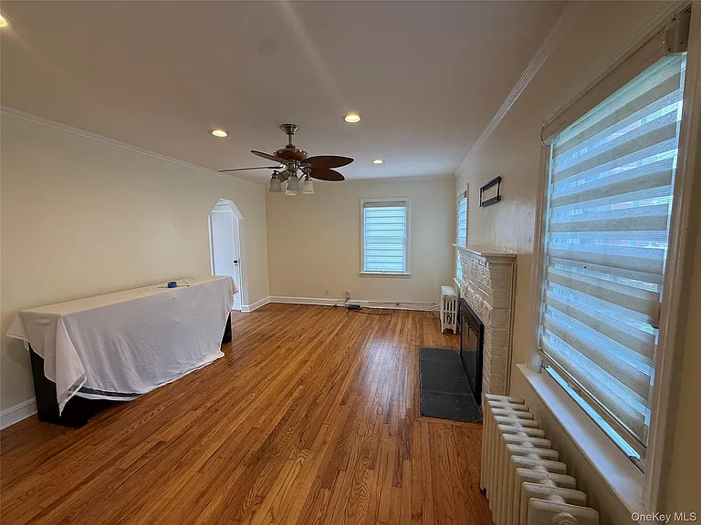 730 Cottage St — Photo 3