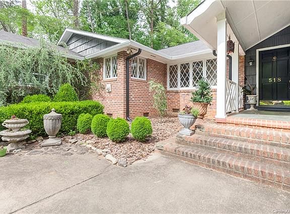 2nd image of 518 Wonderwood Dr