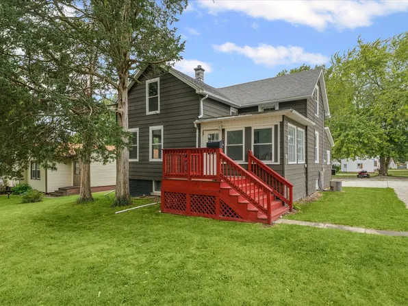 389 E Summer St, Paxton, IL 60957