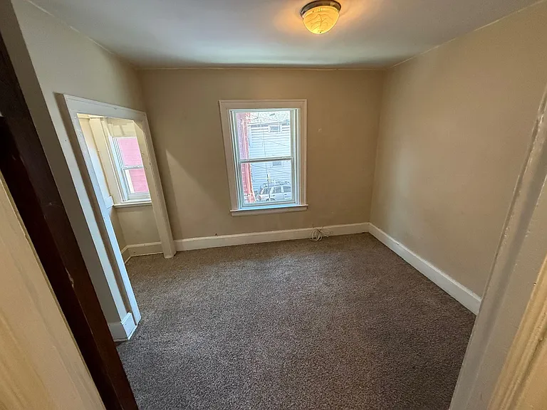 1732 Saint Paul St — Photo 10